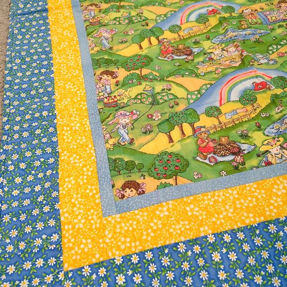 Vintage Yellow Blue Reversible Quilt Blanket 46x32 Child Animal Picnic Rainbow - Picture 4 of 7